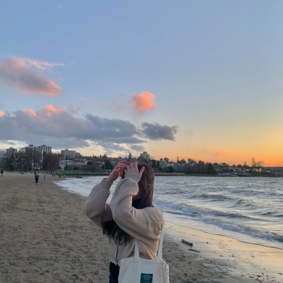 Meet your Posher, Denise - Picture 1 of 1